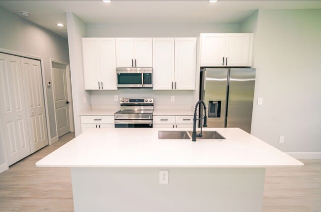 Building Photo - 1103 St Tropez Ct Rental