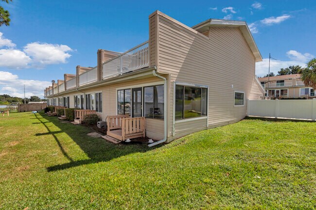 11001 SE Sunset Harbor Rd Unit A08