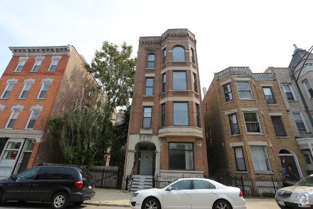 Building Photo - 1400 W Erie St Unit 3 Rental