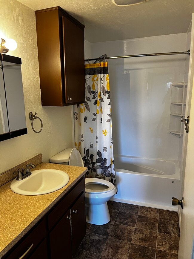 Photo - 227 25th Ave SE