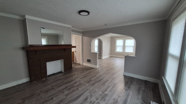 Photo - 2028 Revere Ave