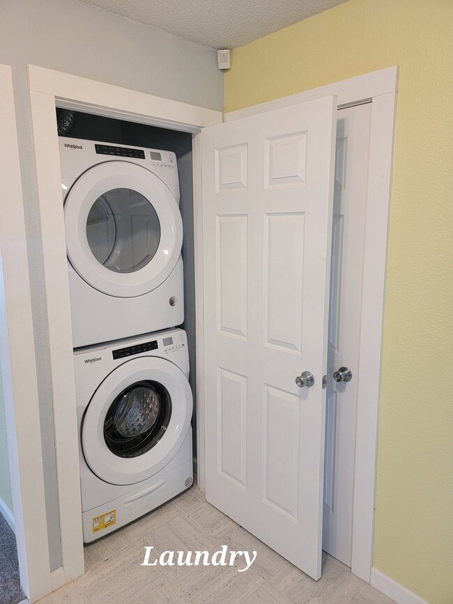 Photo - 2154 S Seneca St