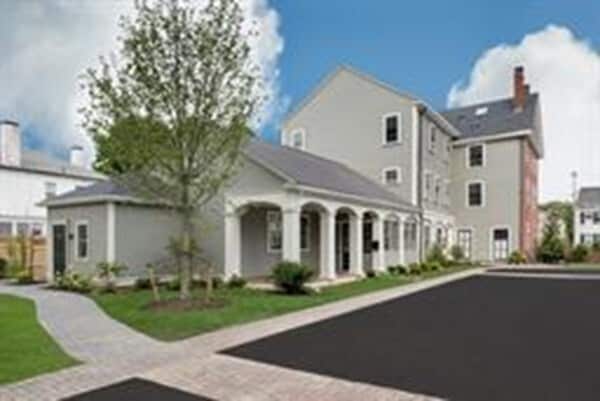 Photo - 19 Court 21 Ct Unit 21