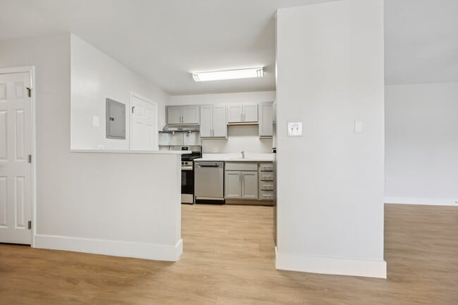 Lafayette Apartments