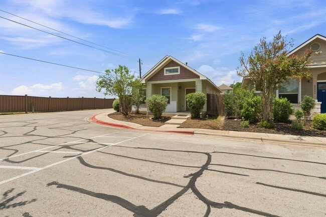 Photo - 4500 Senda Ln