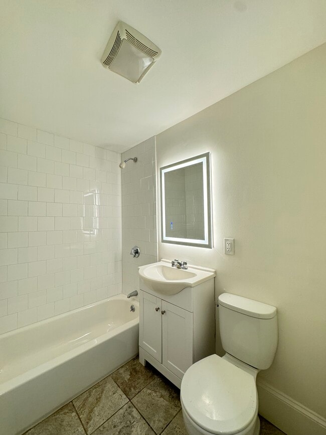 Photo - 1082 Commonwealth Ave Unit 203