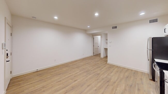 Building Photo - Beaux House at Bishop Ridge