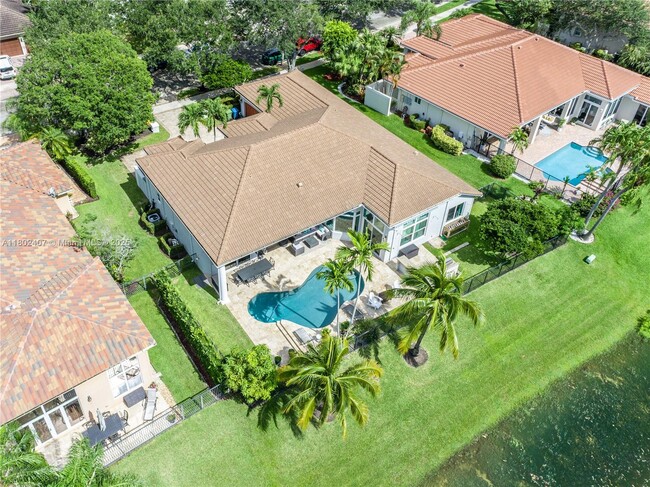 Photo - 2708 Meadowood Dr Casa