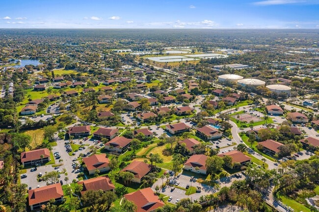 Photo - 6540 Chasewood Dr Unit F