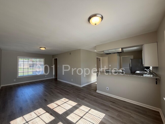 Photo - 2658 Galaxie St