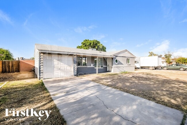 Photo - 1308 W Elm St