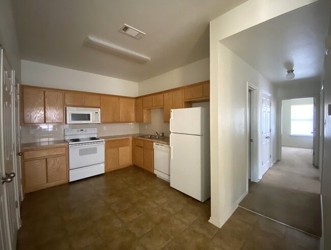 2802 Ashley Dr