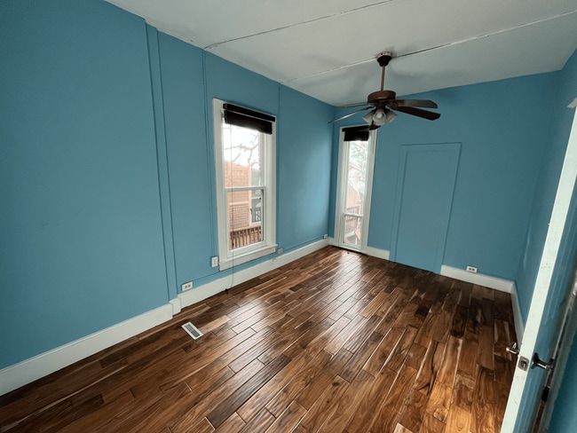 Photo - $1000 Move in Special - Beautiful 2 bed 1 bath in unit W/D, renovated kitchen, walkability! Unit #2