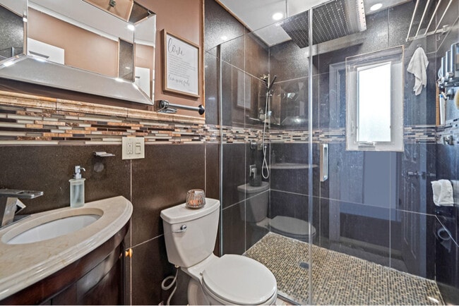 Photo - 722 N Ascan St