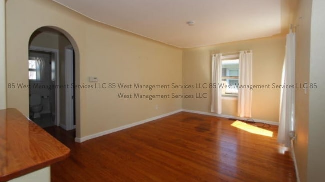 Photo - 259 Leyden Ave SW