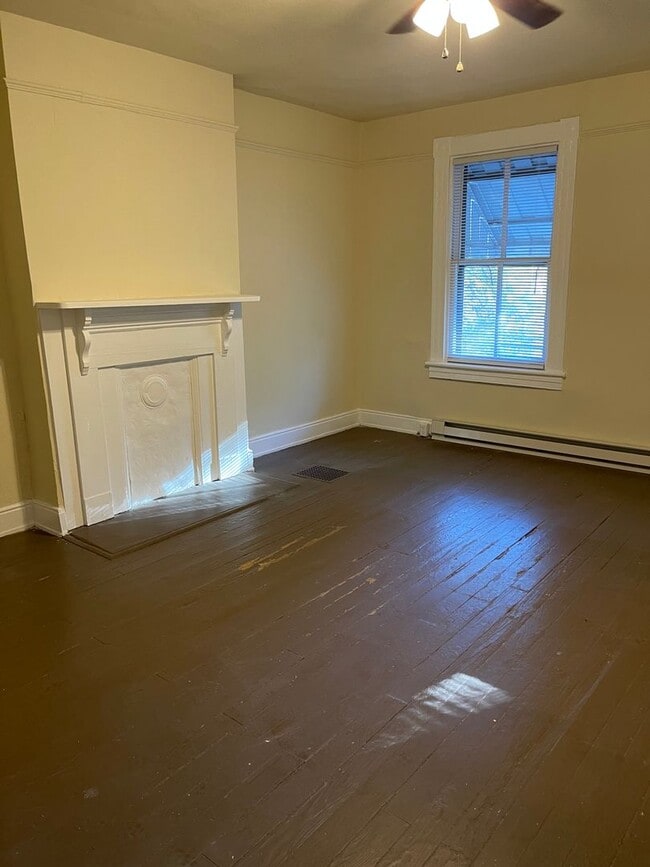 Photo - Large 3 bdrm/1 bath Home Within Walking Distance to VCU!