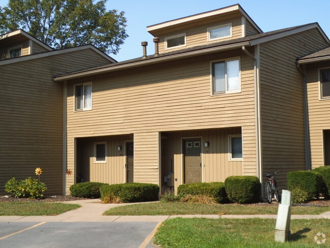 Exterior - 37 4th Ave Rental