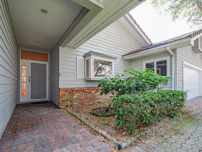 Photo - 131 Peppertree Dr