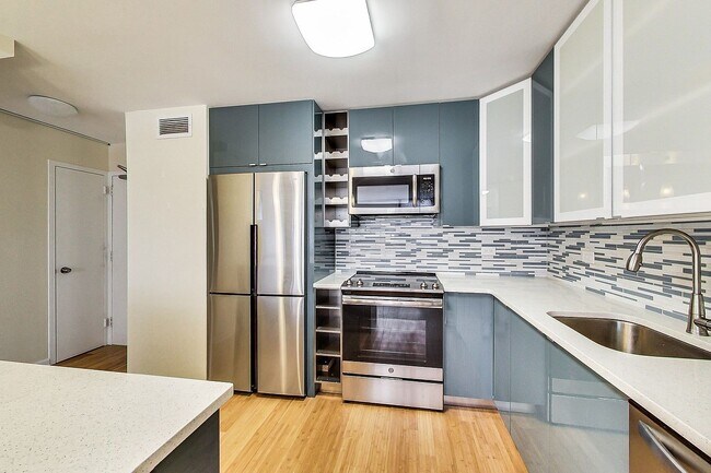 Photo - 6301 N Sheridan Rd Unidad 7C