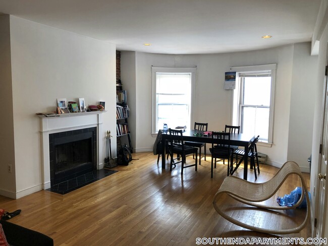 Photo - 1742 Washington St Apartment Unit 3