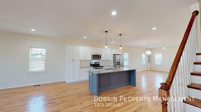 Photo - 2006 Lakeview Ave