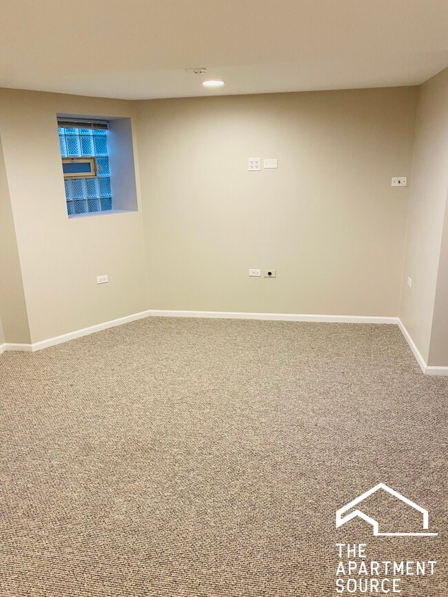 Photo - 3110 W Fullerton Ave Unit G