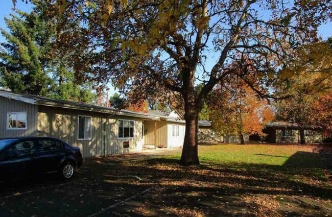 Photo - 5220 SW Franklin Ave Unit Franklin 3