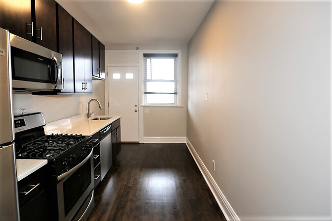 Photo - 5306 N Ashland Ave Unit 2