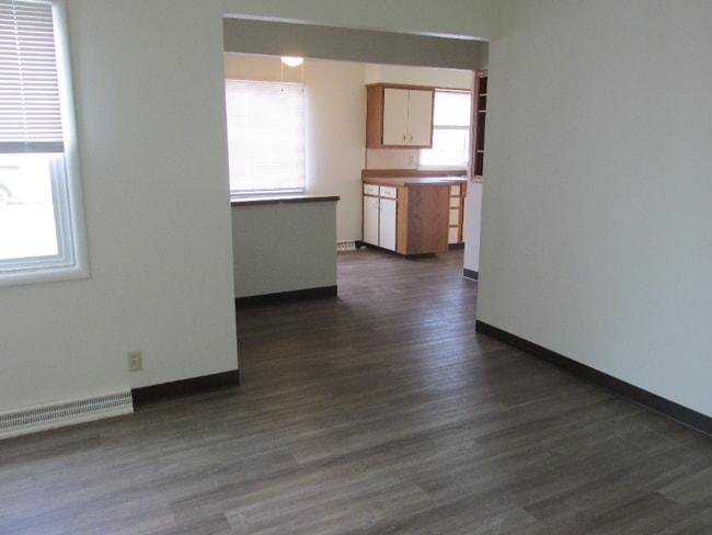 Photo - 4213 Clark Ave