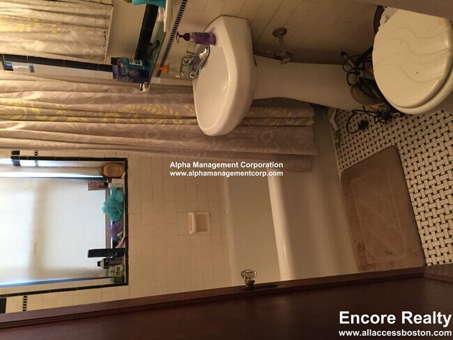 Photo - 349 Pleasant St Unidad A3-3