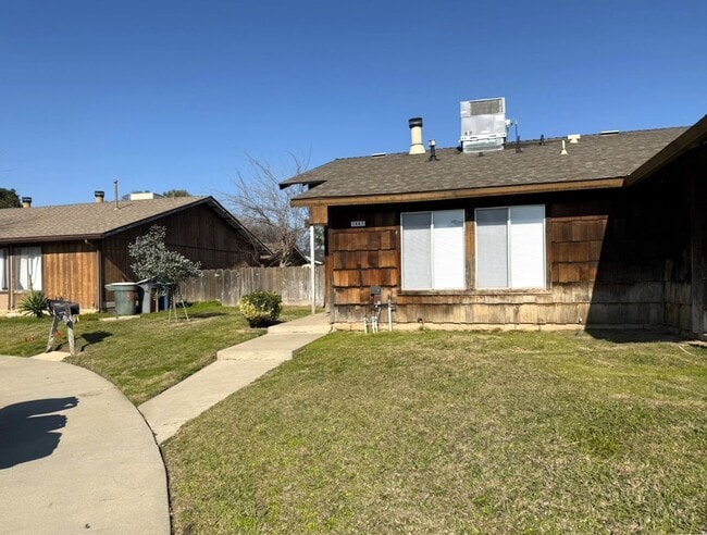 Photo - 1445/1447 Madison Ct. Unit 1447madison