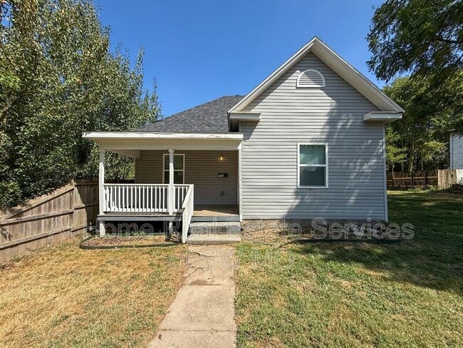 Building Photo - 2248 N Robberson Ave Rental