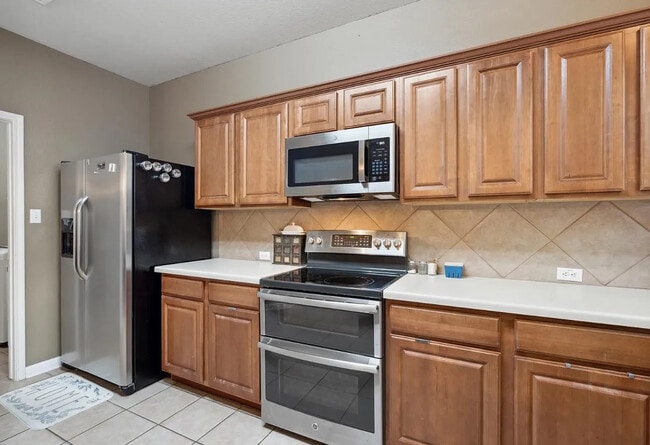 Photo - Room in House on Narrow Glen Pkwy