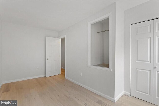 Photo - 2143 E Albert St