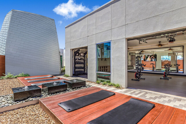 Ariva Luxury Residences