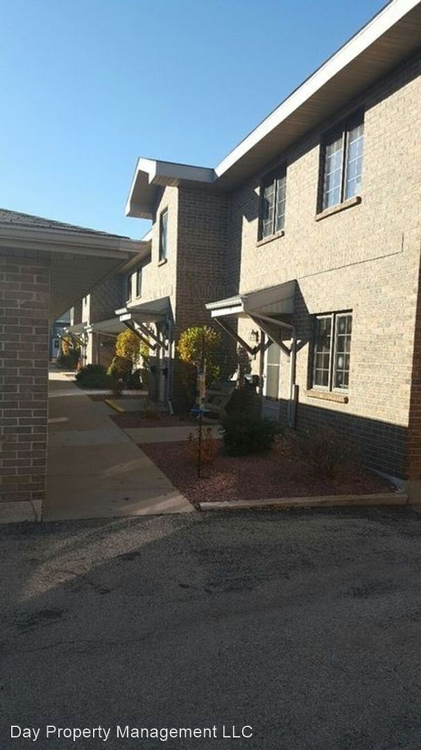 Photo - 410 Fox Shores Dr