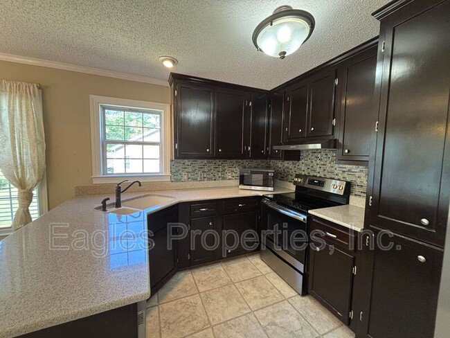 Photo - 216 Waters Cir