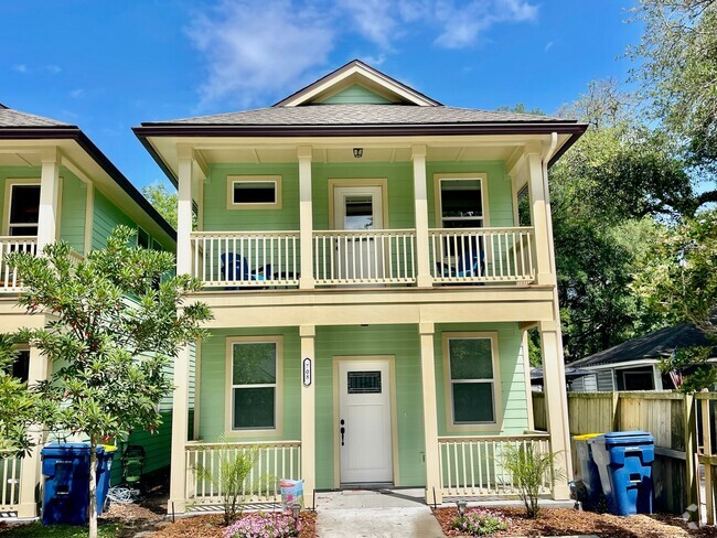 Building Photo - 708 S 6th St Rental