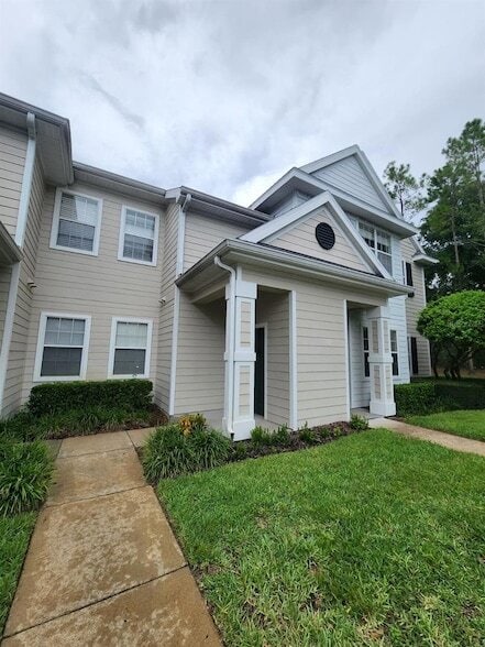Building Photo - 142 Southern Pecan Cir Unit 204