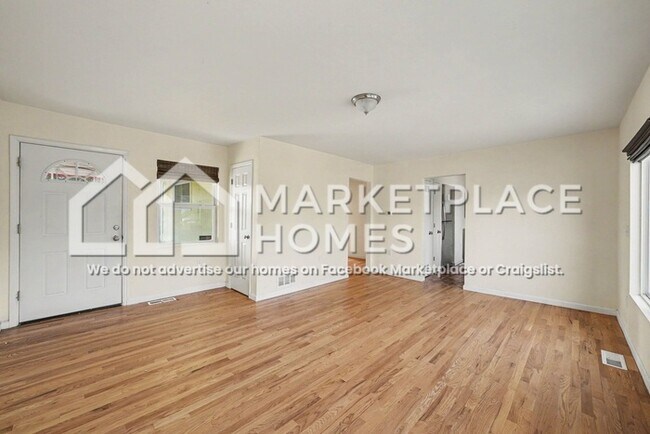 Photo - 3610 Oneida St