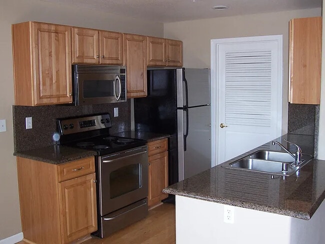 1360 Shady Ln Unidad Balboa Park Condo 428