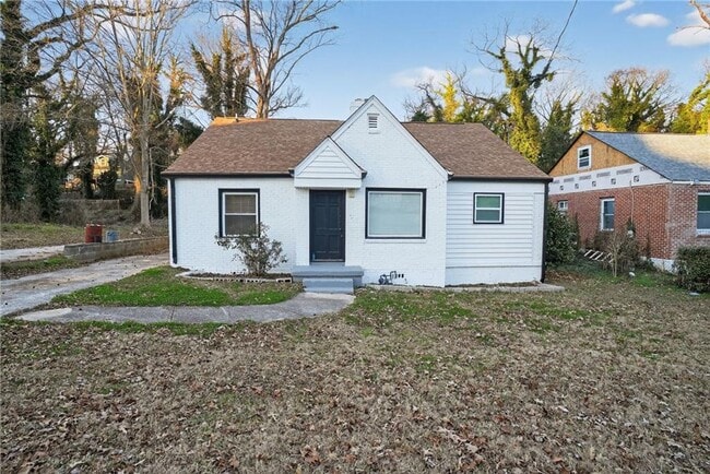 Photo - 1439 Westboro Dr SW