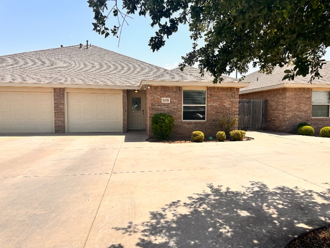 Photo - 5205 Graceland Dr