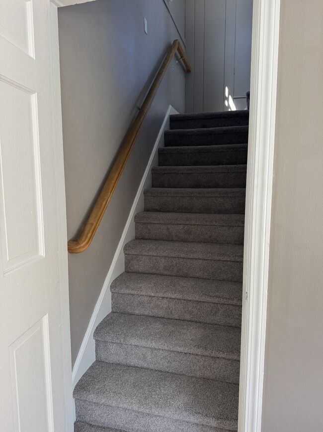 Photo - 1640 Whitney Ave Unit 2nd Floor