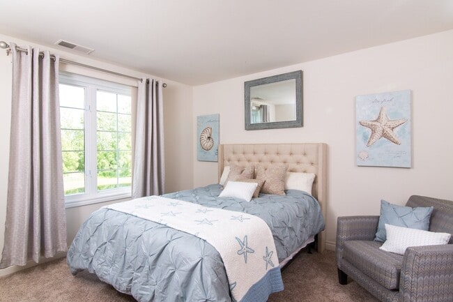 2B/2B - Bedroom