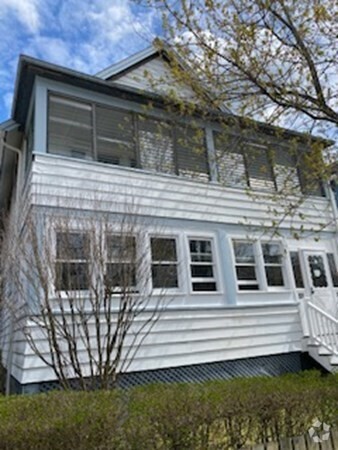Building Photo - 98 Alpine St Rental