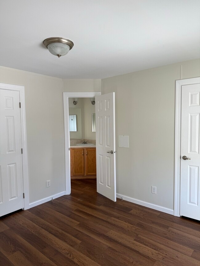 Photo - 64 Alflo Cir