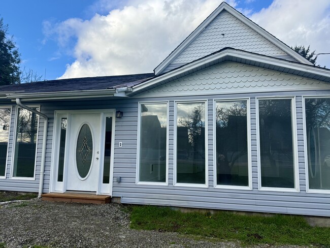 Photo - 16702 SE 1st St