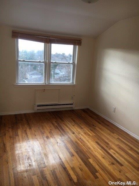 Photo - 41-41-60 Little Neck Pkwy Unidad 3
