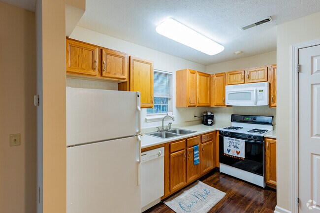 1BR, 1BA - 600SF (Linden)